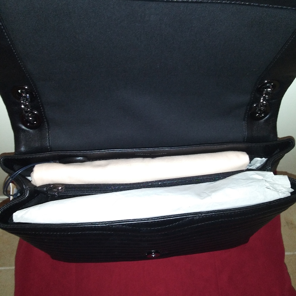 Purse - Picture 4 of 7